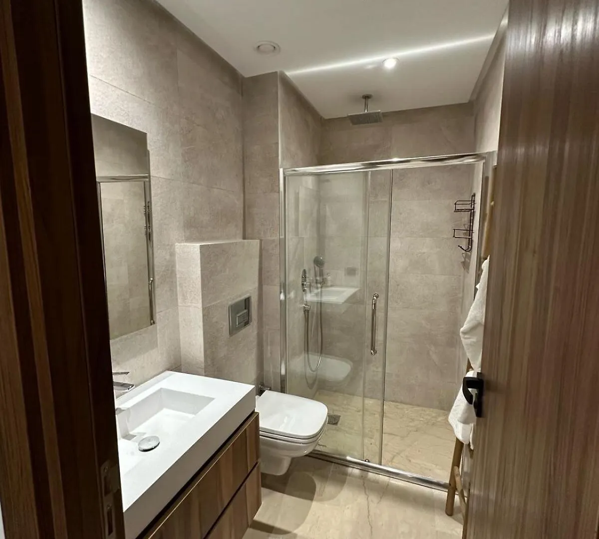 Beautiful Apartment In Tadart Casa Blanca
